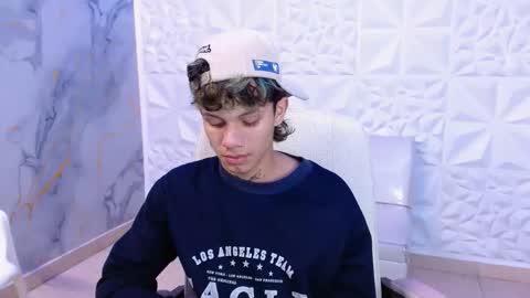 andy_dan1 online show from March 30, 9:05 pm