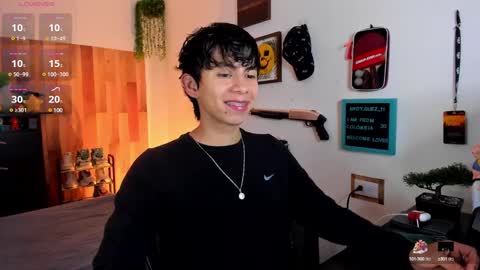 Snapshot of andy_guez_11 chatting on February 20, 10:05 am andy_guez_11 online show from February 20, 10:05 am