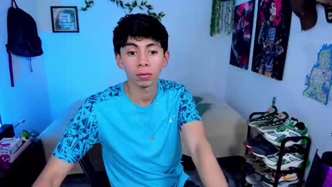 andy_guez_11 online show from November 21, 10:03 am