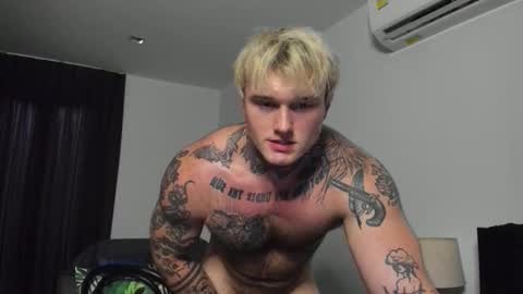 Snapshot of andy_hunk chatting on September 14, 9:11 am Andrew online show from September 14, 9:11 am