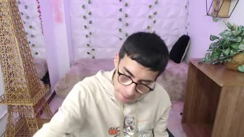 Andy online show from April 2, 3:15 am