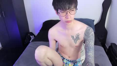 Snapshot of andy_twiink chatting on October 11, 7:40 pm twx Andy twink3 online show from October 11, 7:40 pm
