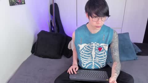 Snapshot of andy_twiink chatting on January 8, 7:34 am twx Andy twink3 online show from January 8, 7:34 am