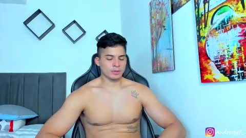Snapshot of andy_walker_ chatting on October 3, 4:56 pm Andres online show from October 3, 4:56 pm