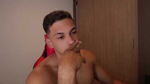 Snapshot of andy_weld chatting on September 17, 11:11 am my onlyfans online show from September 17, 11:11 am