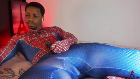 Snapshot of andyadan_ chatting on October 31, 11:24 am Andy online show from October 31, 11:24 am