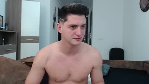 Snapshot of andyfame1 chatting on March 10, 9:07 pm Andy Fame online show from March 10, 9:07 pm