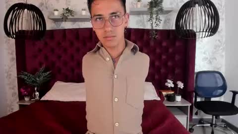 Snapshot of andyjoy_ chatting on September 24, 11:52 am Andy Joy online show from September 24, 11:52 am