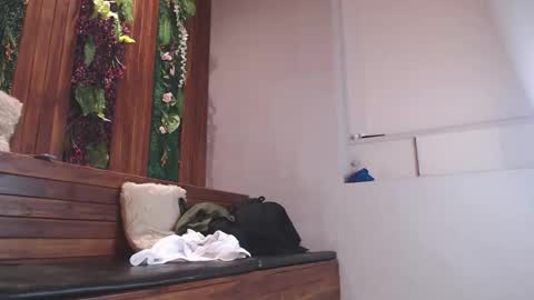 Snapshot of andyjoy_ chatting on September 30, 11:47 am Andy Joy online show from September 30, 11:47 am