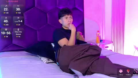 andyjustgame  online show from April 16, 4:23 am