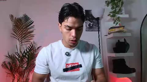 andypalmerr online show from June 16, 5:21 am