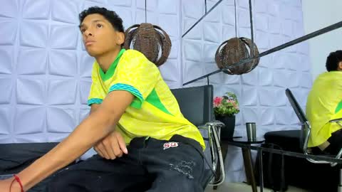 Andy  online show from April 16, 11:21 am