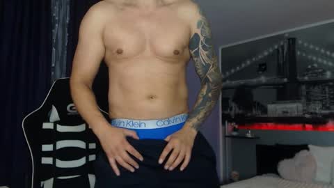 Snapshot of andysoul340 chatting on October 31, 12:45 am Magic Andy online show from October 31, 12:45 am