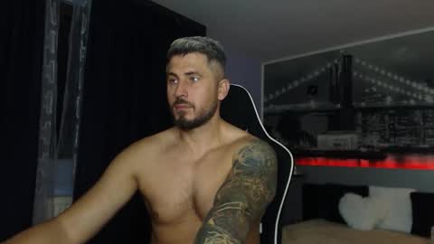 Snapshot of andysoul340 chatting on October 22, 12:58 am Magic Andy online show from October 22, 12:58 am