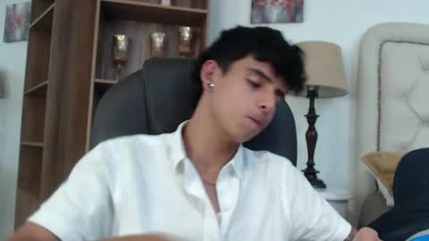 andyxibrat online show from April 27, 7:30 pm