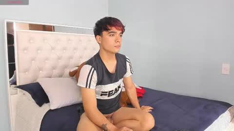 Andy online show from November 17, 8:23 pm