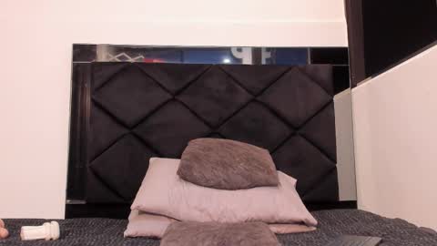 Angel online show from March 11, 5:03 am