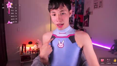 Snapshot of angel_bless19 chatting on October 7, 10:58 pm Angel help me with 100 thumbs up online show from October 7, 10:58 pm