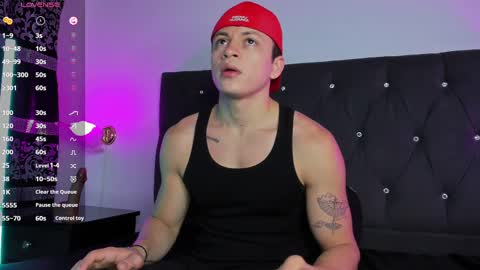 Snapshot of angel_cuervo chatting on March 5, 12:44 pm Angel Cuervo online show from March 5, 12:44 pm