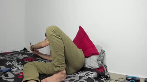 Snapshot of angel_damons_ chatting on February 22, 3:23 am Angel Damons online show from February 22, 3:23 am