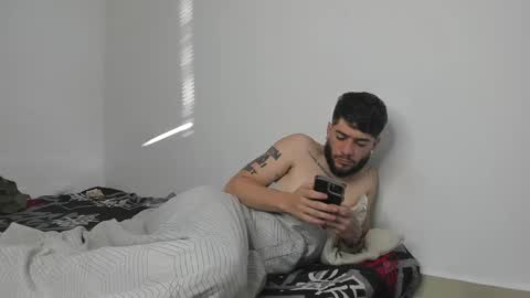 Snapshot of angel_damons_ chatting on March 8, 12:17 pm Angel Damons online show from March 8, 12:17 pm
