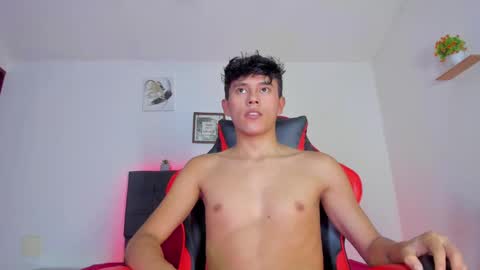 Snapshot of angel_esteban_fx chatting on October 13, 3:56 am ngel Esteban online show from October 13, 3:56 am