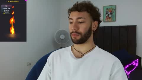 angel_kyrozz online show from January 7, 7:08 pm