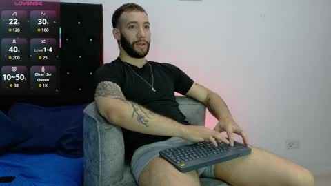 angel_kyrozz online show from March 30, 7:15 pm