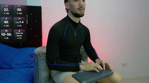 angel_kyrozz online show from April 6, 7:03 pm