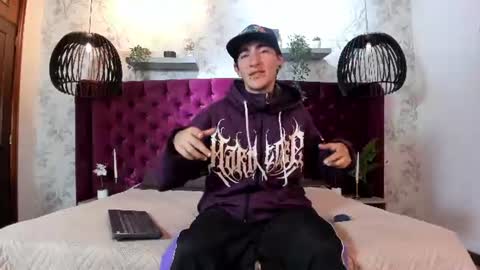 Angel Marzel  online show from June 14, 3:41 am