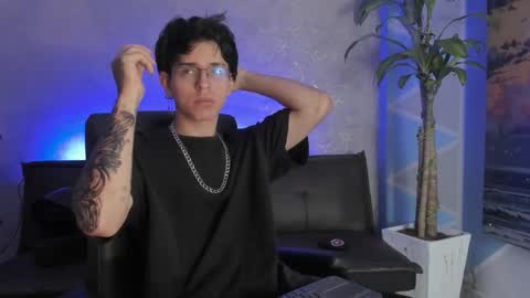 angel_scott2 online show from March 19, 11:35 am