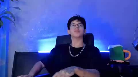 angel_scott2 online show from March 11, 11:56 pm