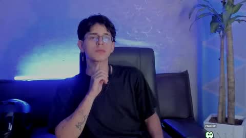 angel_scott2 online show from March 6, 11:40 am