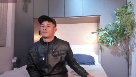 Angel  online show from April 17, 11:57 am