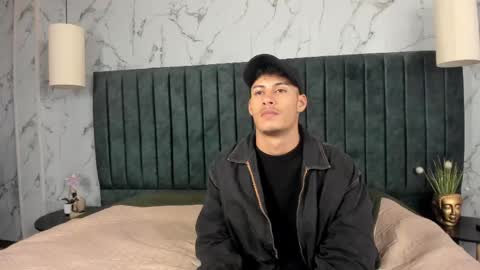 Angel  online show from April 28, 12:32 pm