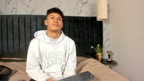 Angel  online show from April 27, 12:02 pm