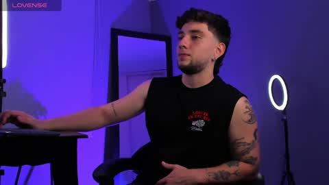 angelbell19 online show from April 24, 3:42 am