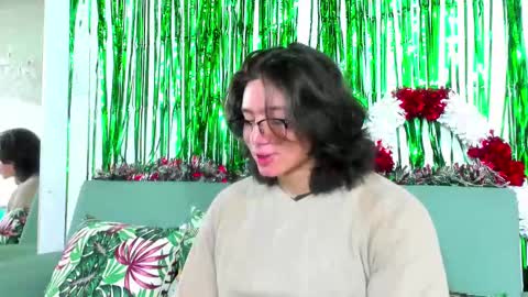 Snapshot of angelbennet_ chatting on December 21, 3:36 am Angel Bennet online show from December 21, 3:36 am
