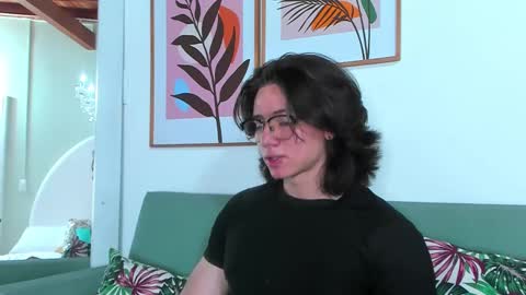 Snapshot of angelbennet_ chatting on December 6, 4:03 am Angel Bennet online show from December 6, 4:03 am