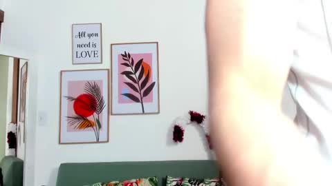 Snapshot of angelbennet_ chatting on December 26, 3:27 am Angel Bennet online show from December 26, 3:27 am