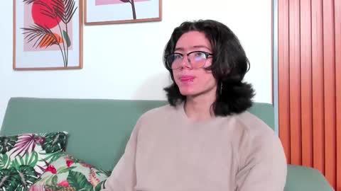 Snapshot of angelbennet_ chatting on December 30, 3:14 am Angel Bennet online show from December 30, 3:14 am