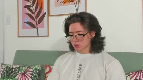 Snapshot of angelbennet_ chatting on December 5, 3:04 am Angel Bennet online show from December 5, 3:04 am