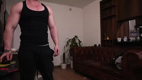 Snapshot of angelcabezaz chatting on October 16, 12:18 am NGEL. online show from October 16, 12:18 am