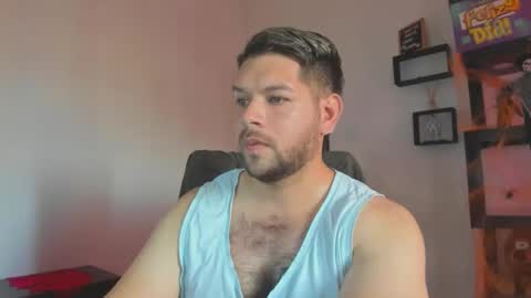 Snapshot of angelcute3 chatting on October 31, 3:04 pm angel online show from October 31, 3:04 pm