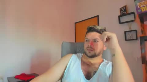 Snapshot of angelcute3 chatting on October 29, 5:05 pm angel online show from October 29, 5:05 pm