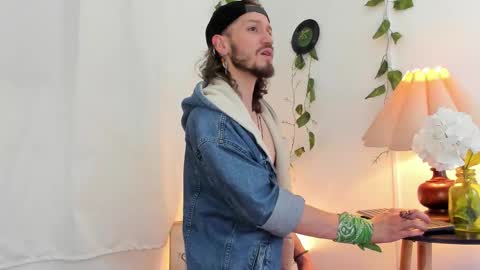 angeldamianart online show from February 9, 7:18 pm