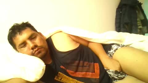 Snapshot of angeldavid90 chatting on October 26, 3:47 pm angeldavid90 online show from October 26, 3:47 pm