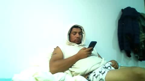 Snapshot of angeldavid90 chatting on October 20, 12:53 pm angeldavid90 online show from October 20, 12:53 pm