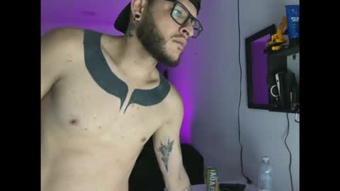 angelfrancooo online show from November 2, 6:06 am