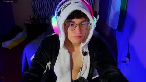 Angel online show from June 11, 12:32 am